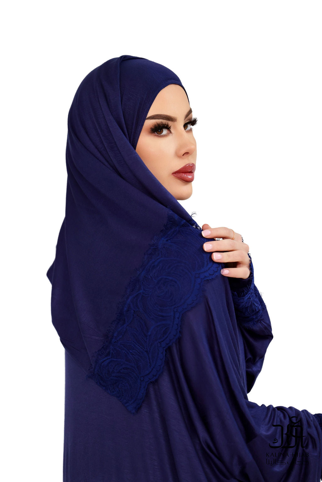 KALINA PRAY © BARAKAH NAVY BLUE