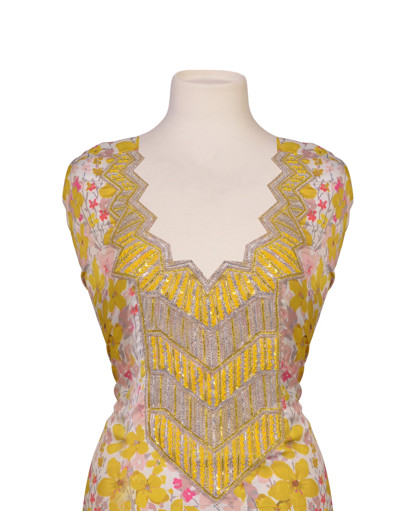 KALINA MAKHAWER © GOLD